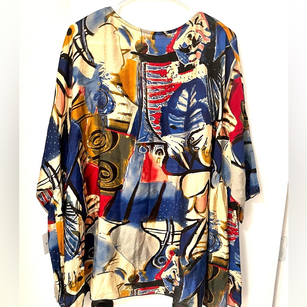 Abstract design blouse by Guo Feng